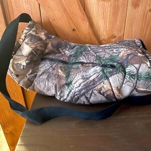 Camouflage hand warmer